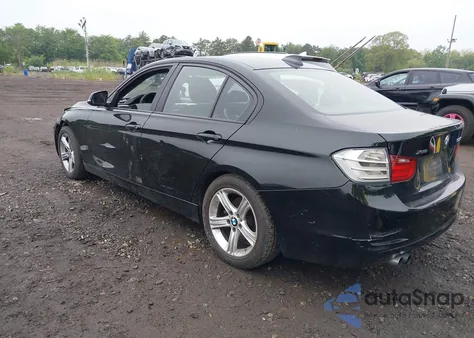 2013 BMW 328I xDrive z USA, uszkodzony, nr VIN WBA3B5G59DNS05019